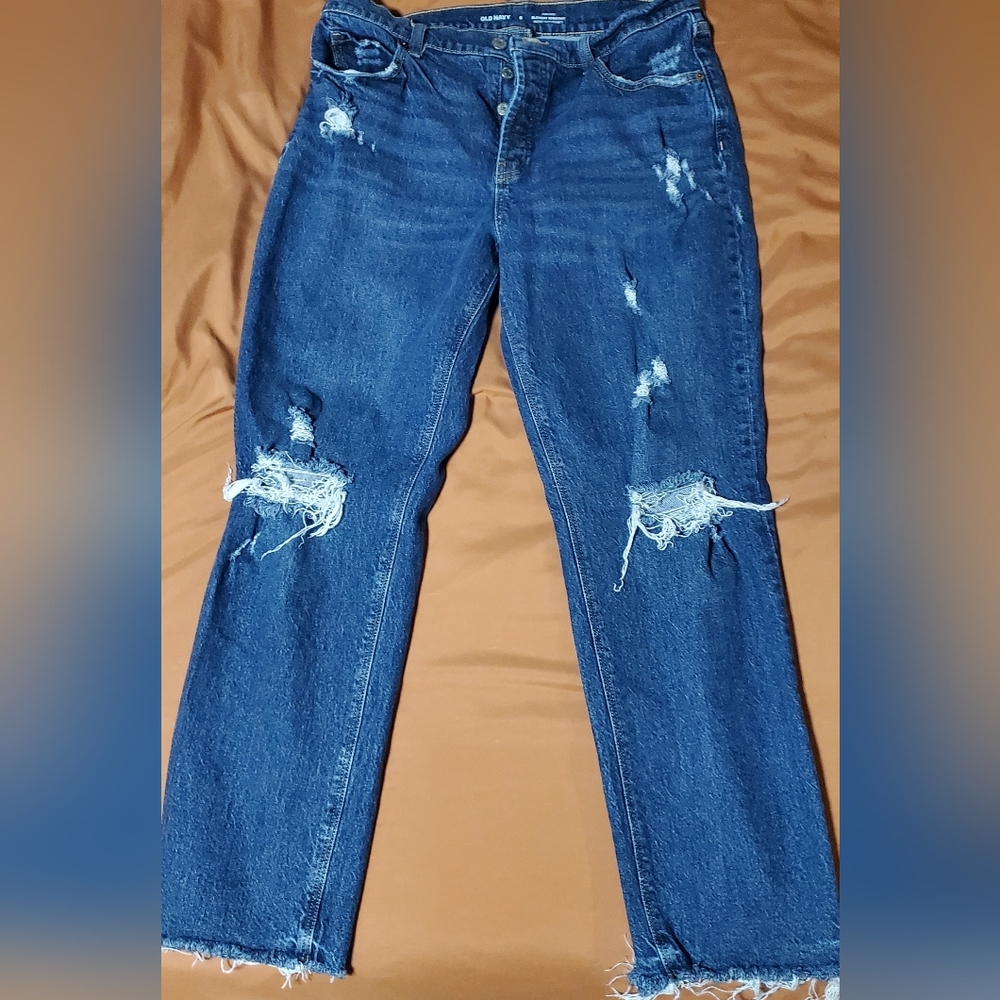 Old navy high rise slouchy straight secret slim pockets distressed jeans size 6.